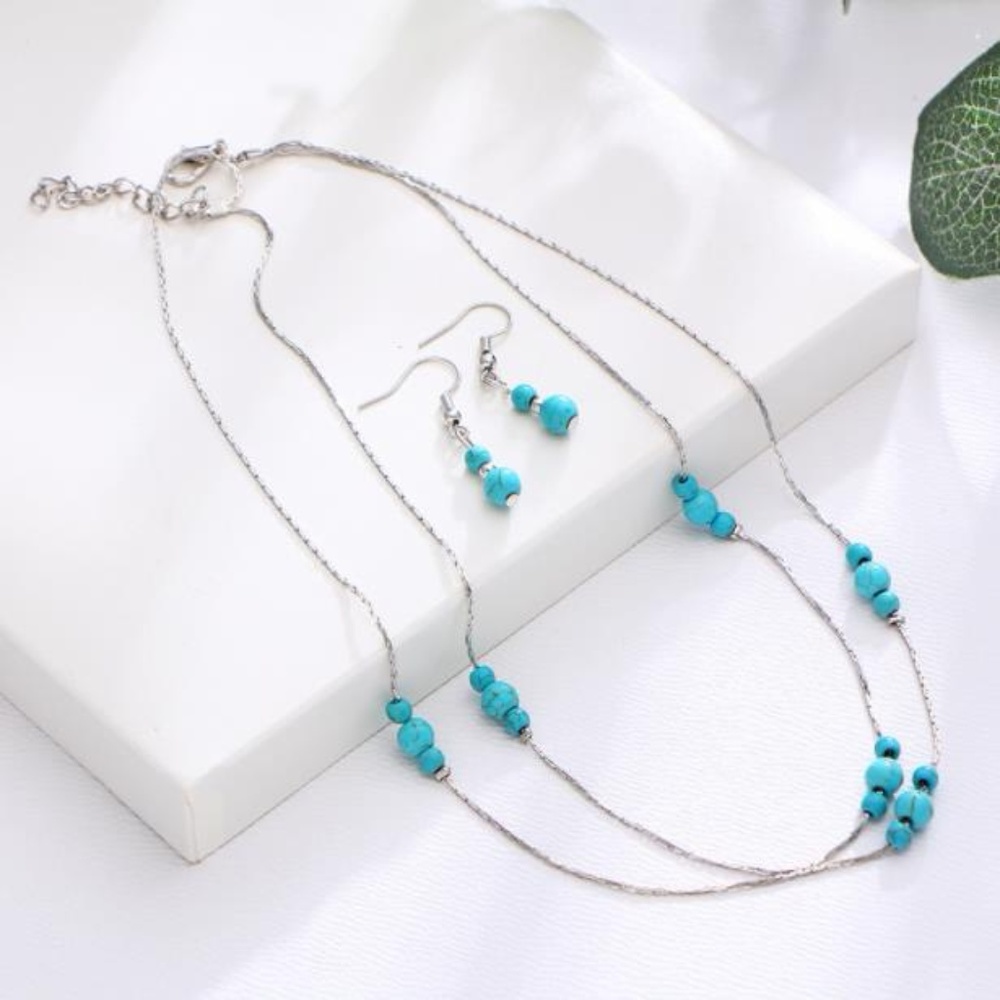 NEW turquoise beaded necklace&earrings set - Picture 2 of 4